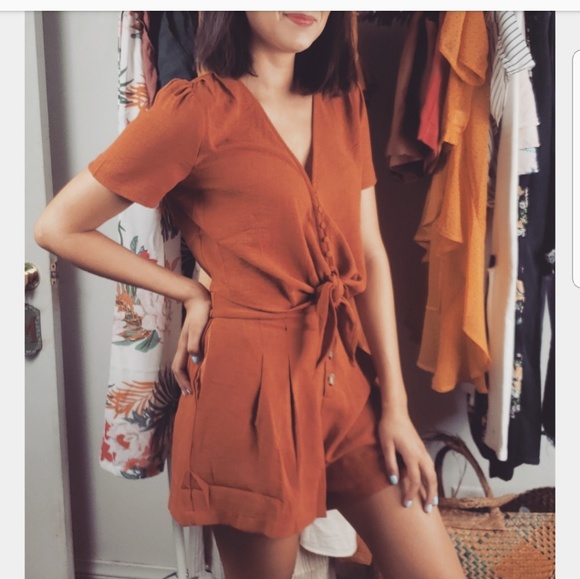 🚨END OF SUMMER SALE// Camel 2 piece set - Picture 2 of 8